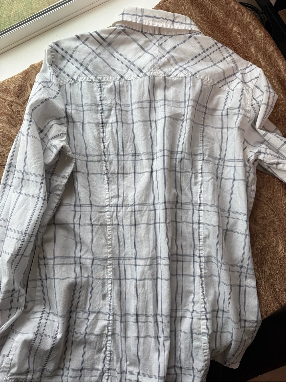 Men's Banana Republic Medium White, Black Pearl Buttoned Dress Shirt